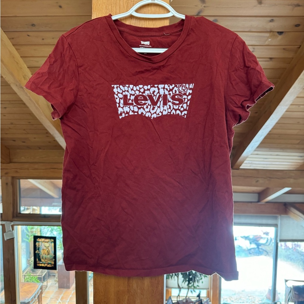 Levi's Vintage Women's Burgundy Logo Tee